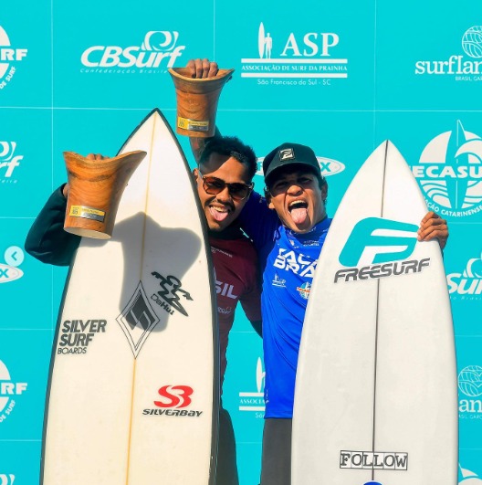 Surfistas De Ubatuba São Campeões No Cbsurf Pro 2023 Rádio Costa Azul Fm Ubatuba 1607